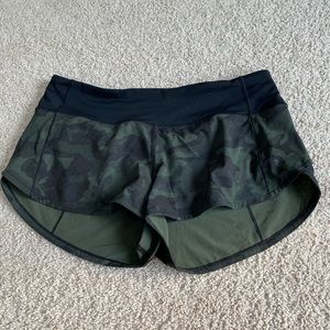 Lululemon Camo Speed Short - size 6
